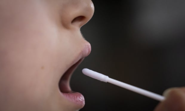 UK Covid wave falls away as infections drop by half a million UK Covid wave falls away as infections drop by half a million