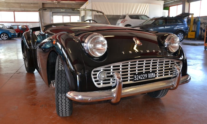 Back In Black Car Fan Finds Lost British Star Of La Dolce Vita