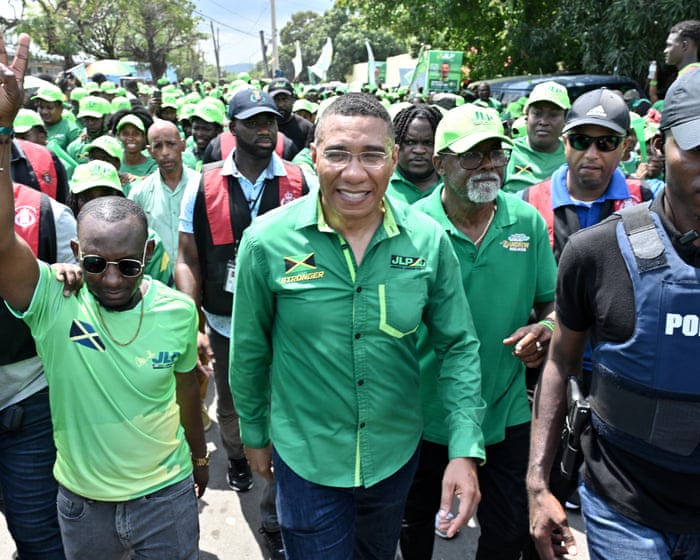 Jamaicans head to polls for election as ruling party faces corruption concerns