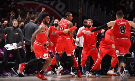 NBA admits missed call on Bulls' DeMar DeRozan game-winner attempt