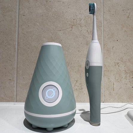 Tao Clean brush