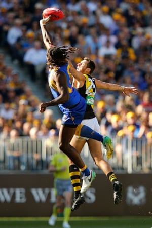 eagles tigers afl naitanui nic ladder happened soar win after over big kane ruck toby nankervis contest photograph paul getty