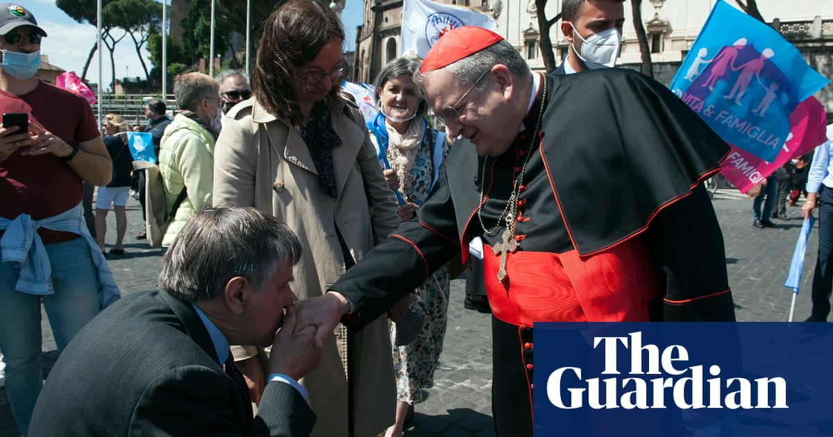 Vaccine-skeptic US cardinal off ventilator after contracting Covid-19