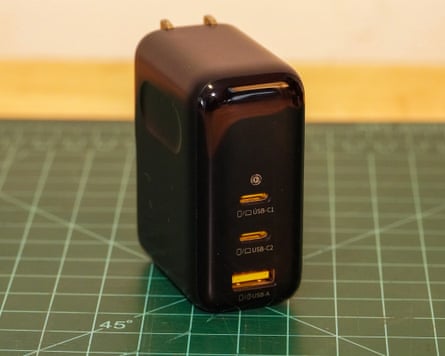 Baseus PicoGo AE21 usb-c charger