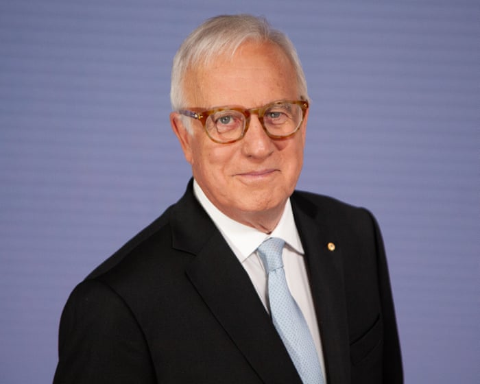 ABC finance journalist Alan Kohler to retire after three decades as Jim Chalmers says he will be ‘really missed’