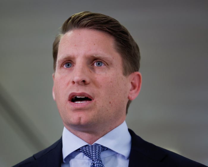 Andrew Hastie accuses Pauline Hanson and Barnaby Joyce of being ‘lying cowards’ over One Nation ‘traitor’ cartoon