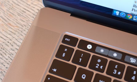 apple 16in macbook pro review