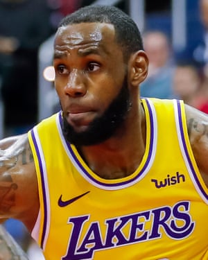 Coronavirus US live: Trump repeats attacks on press as deaths continue to mount 2 LeBron James.