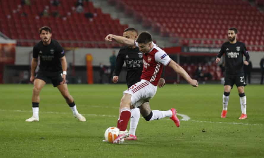 Kieran Tierney a déclenché le retour d'Arsenal après avoir égalisé en seconde période.