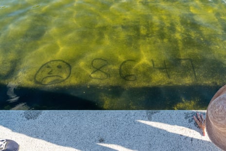 On 19 June, visitors to the Lincoln Memorial reflecting pool found “86 47” graffiti written in the algae covering the renovated floor.
