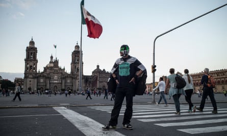 Peatónito on duty in the Zócalo: ‘In Mexico City, just moving from A to B is the most hazardous and inefficient thing imaginable.’