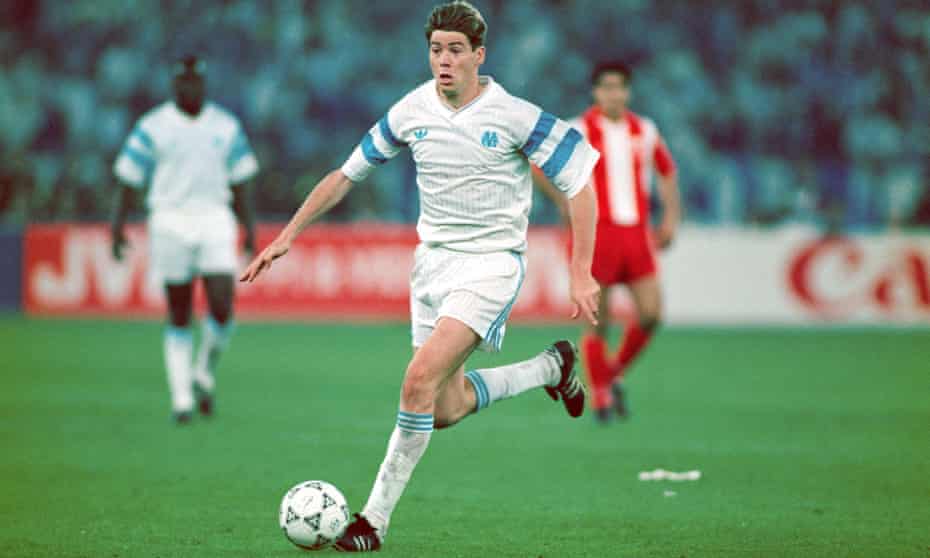 Chris Waddle in action for Marseille, one of the four clubs he made more than 100 appearances for.