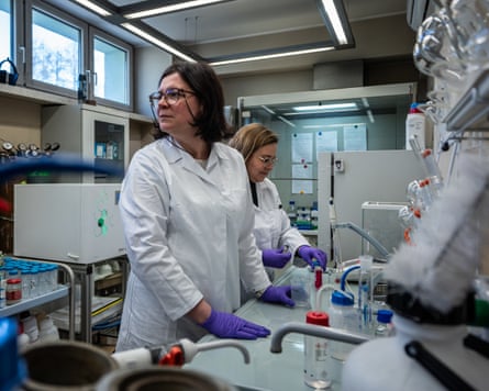Researchers at work in a chemistry lab in Barbara Experimental Mine