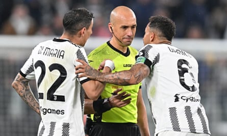 Angel Di Maria and Danilo show their frustration to the referee