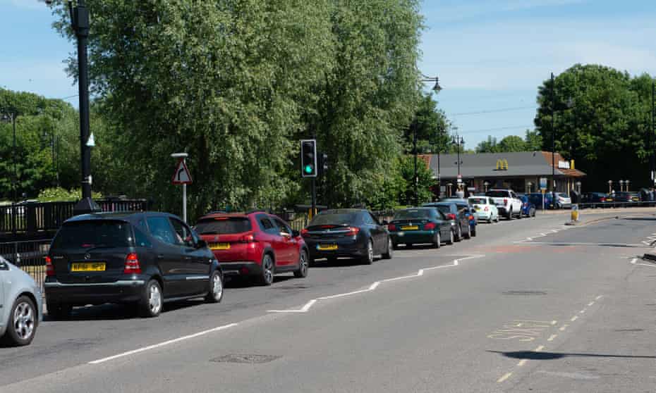 Queue of cars leading up to McDonald's