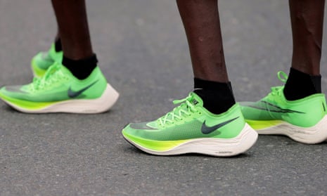 Error lanzar neumonía Running reaches crossroads as Nike-led footwear arms race infects  mainstream | Athletics | The Guardian