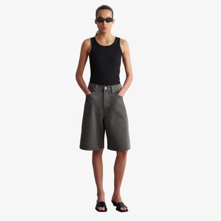 Cos KNEE-LENGTH DENIM SHORTS