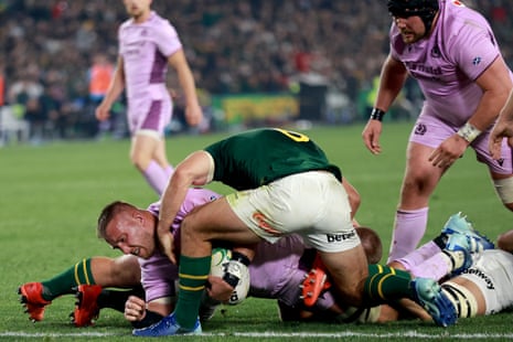 Scotland's flanker Matt Fagerson scores a try.