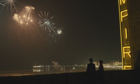 Fireworks … Micheal Ward and Olivia Colman in Empire of Light.