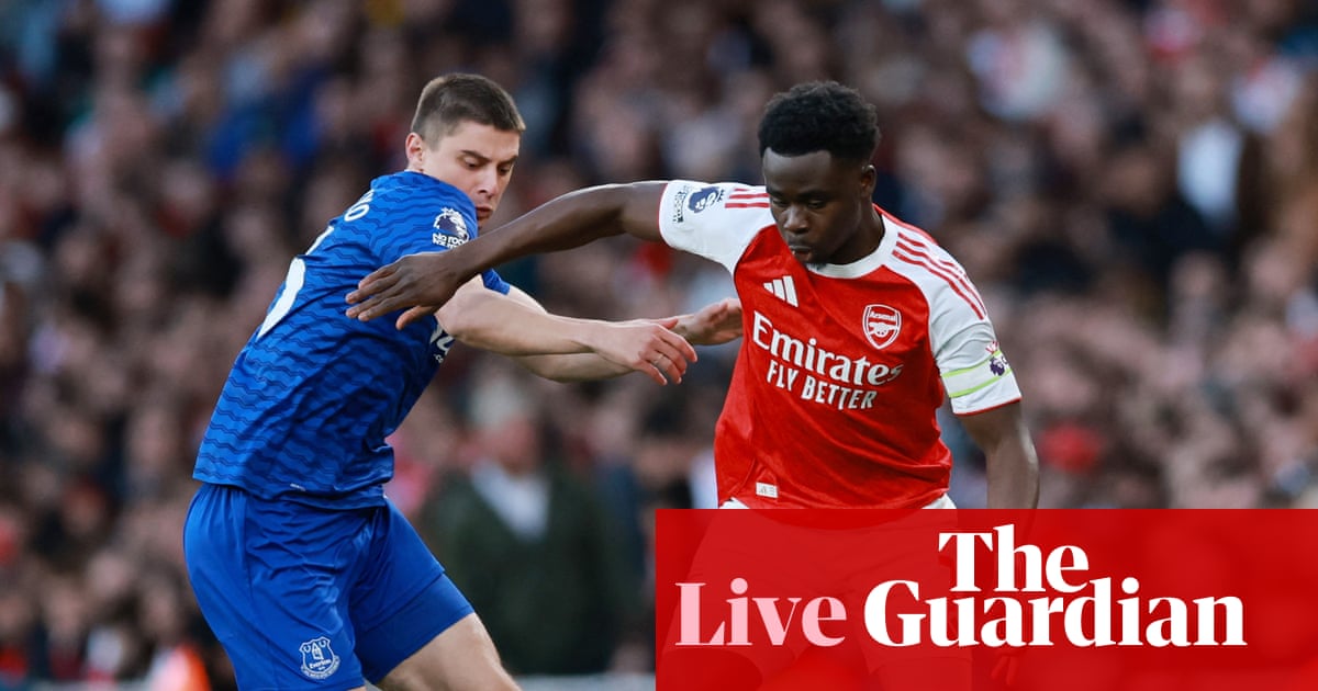 Arsenal v Everton: Premier League – live