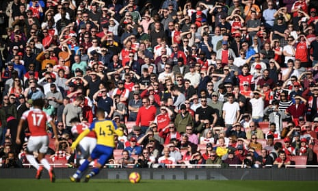 Fans, in severely limited numbers, will return to the Emirates Stadium next Thursday for the first time since March.