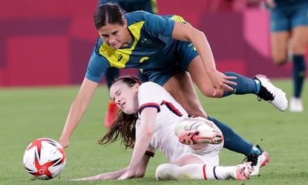 Australia’s Kyra Cooney-Cross tries to find a way past Rose Lavelle.