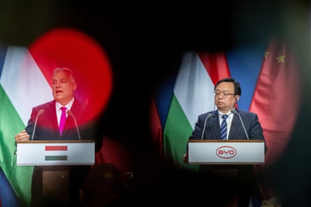 Hungarian PM Viktor Orbán and BYD chief executive Wang Chuanfu meet in Budapest a year ago.