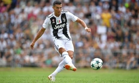 Football: Cristiano Ronaldo keeps Juventus flying with 'important' win over  AC Milan