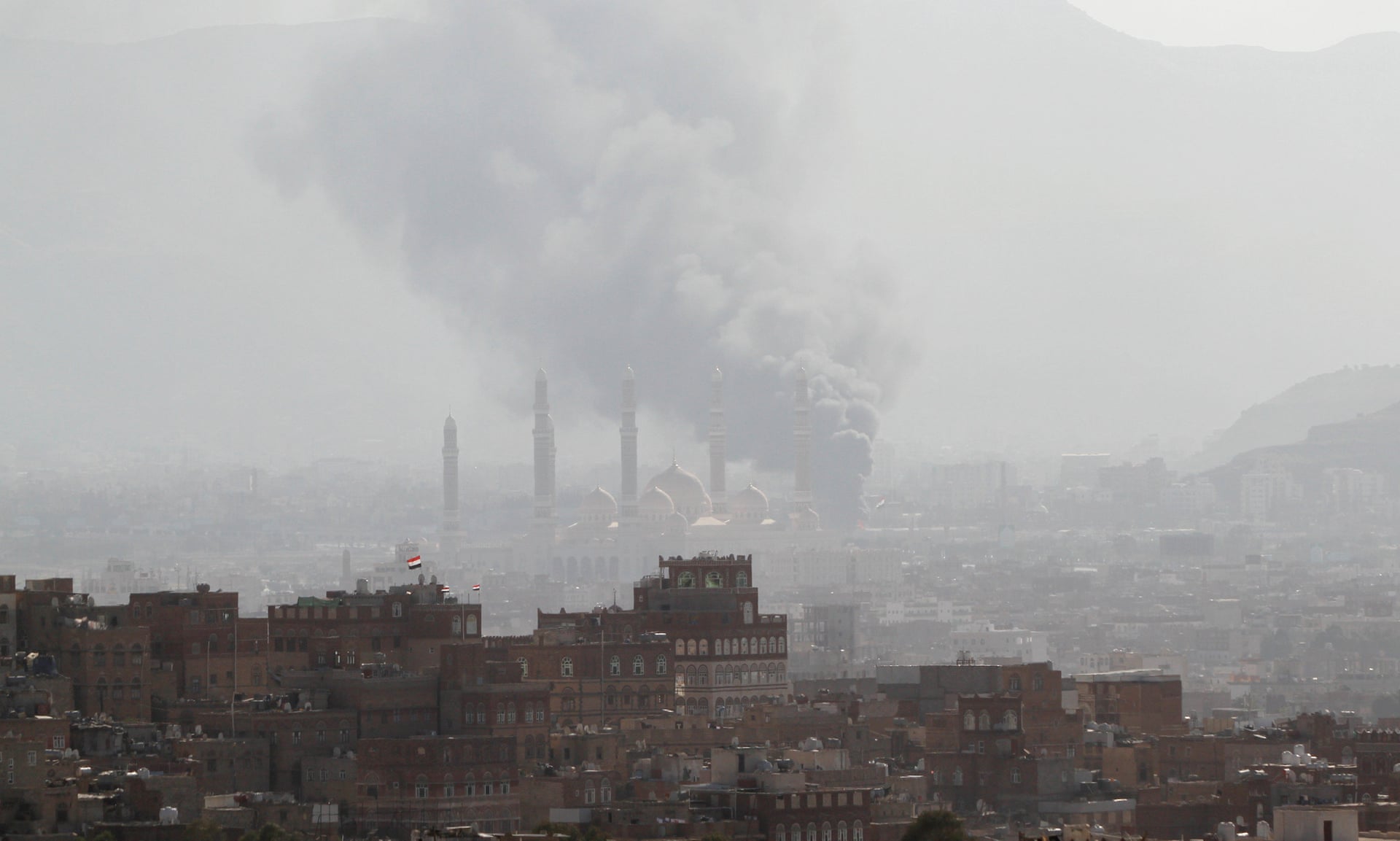 Yemen’s rebel alliance unraveling as rivals fight for control of capital (theguardian.com)