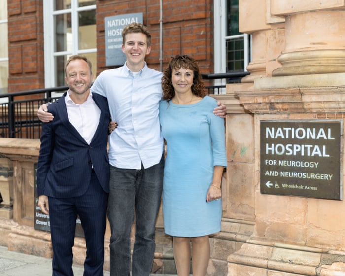 Huntington’s disease treated successfully for first time in UK gene therapy trial