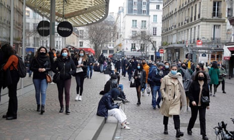 Shoppers in Paris