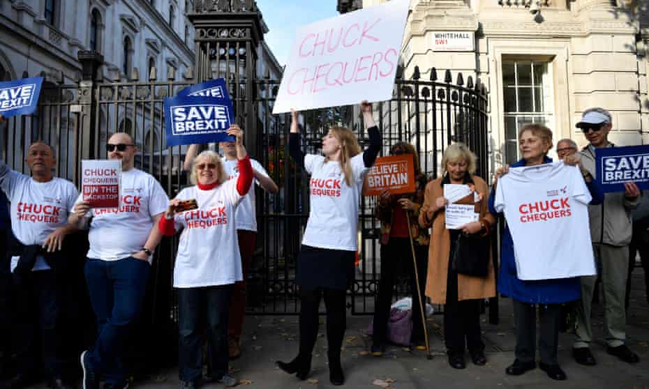 Pro-Brexit supporters demonstrate against the  chequers deal at Downing Street in London
