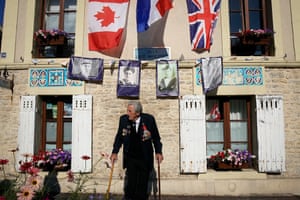 Ted Emmings, 94, a D-day landing craft veteran, in Arromanches-les-Bains