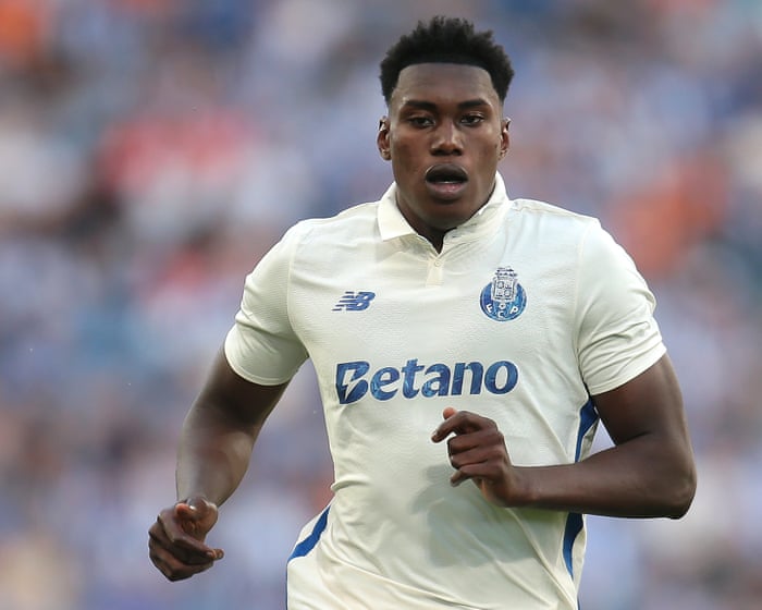 Football transfer rumours: Aston Villa want Porto’s Samu Aghehowa for £55m?