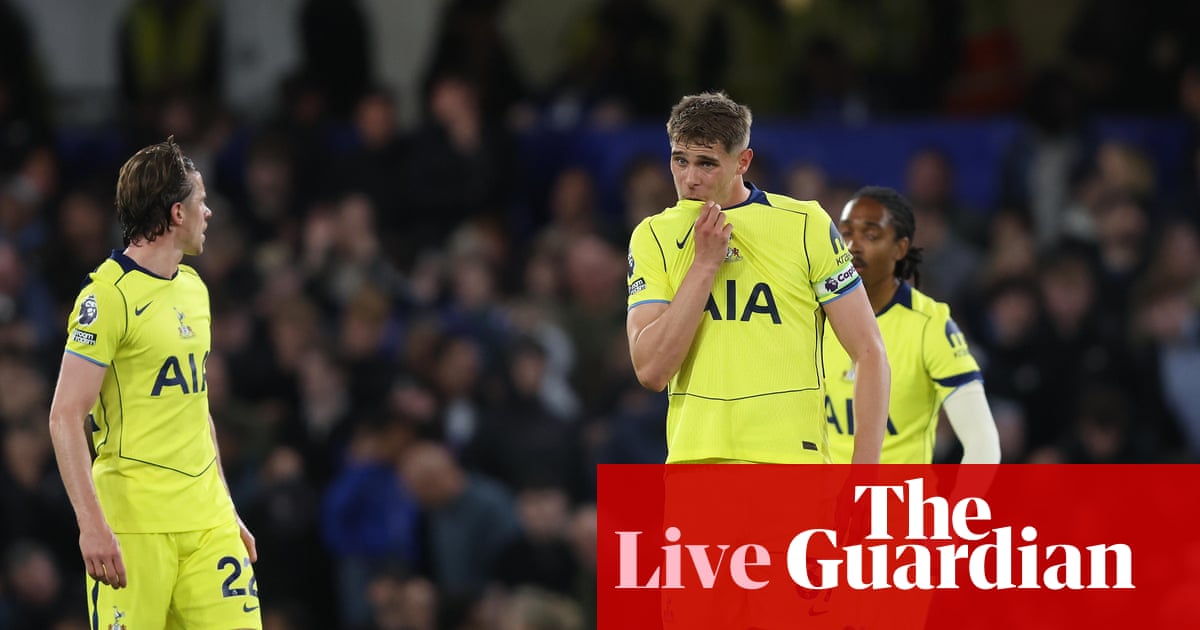 Chelsea v Tottenham: Premier League – live