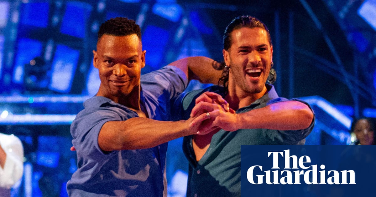 Strictly Come Dancings first same-sex routine sparks almost 200 complaints