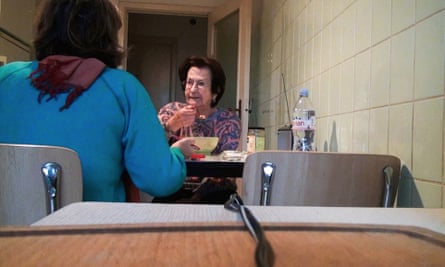 A scene from No Home Movie by Chantal Akerman