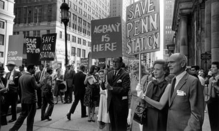Jacobs and fellow campaigners stand outside New York’s Penn Station to protest its planned demolition in 1963.