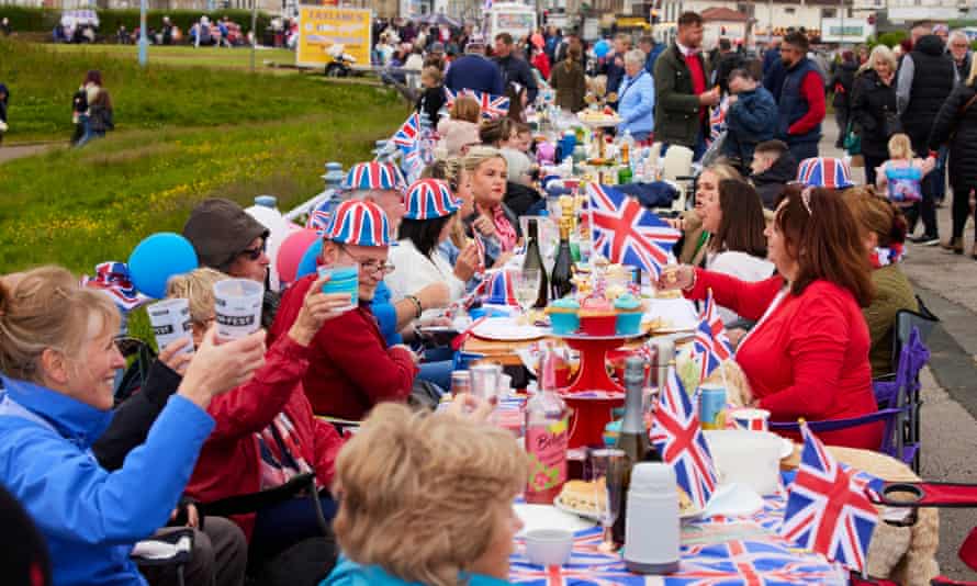 Flying the flag for Morecambe: town bids to host Britain’s biggest jubilee lunch | Queen's platinum jubilee 1 Tables full of patriotic revellers