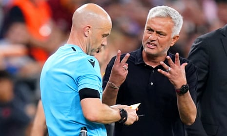 Roma’s manager José Mourinho has angry words with the referee Anthony Taylor during the Europa League final.