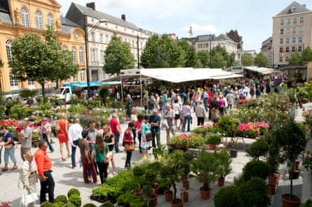 Kouter flower market.