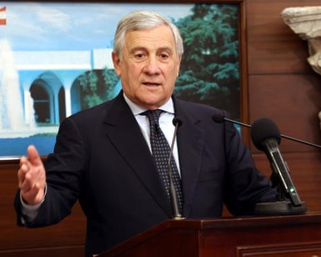 इटली के विदेश मामलों के मंत्री एंटोनियो ताजानी ने लेबनान का दौरा किया।