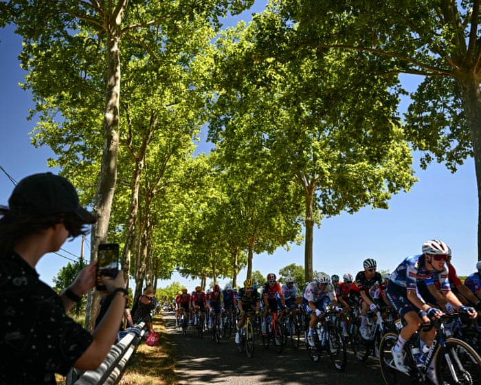 Tour de France 2025: stage 12 takes the race to summit finish in Pyrenees – live