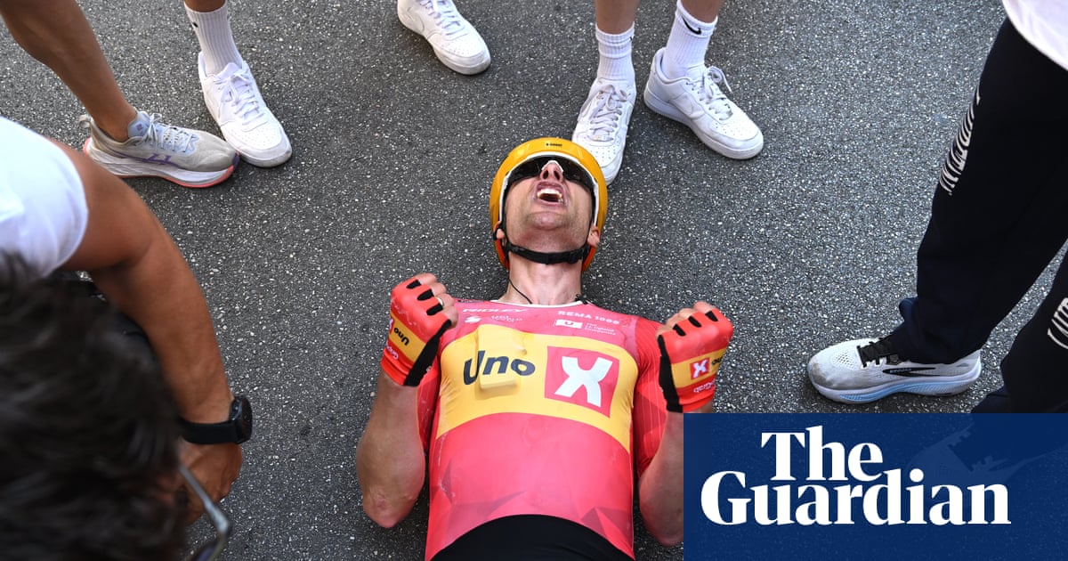 Giro d’Italia: Dversnes wins stage 15 as Milan finale neutralised by rider complaints