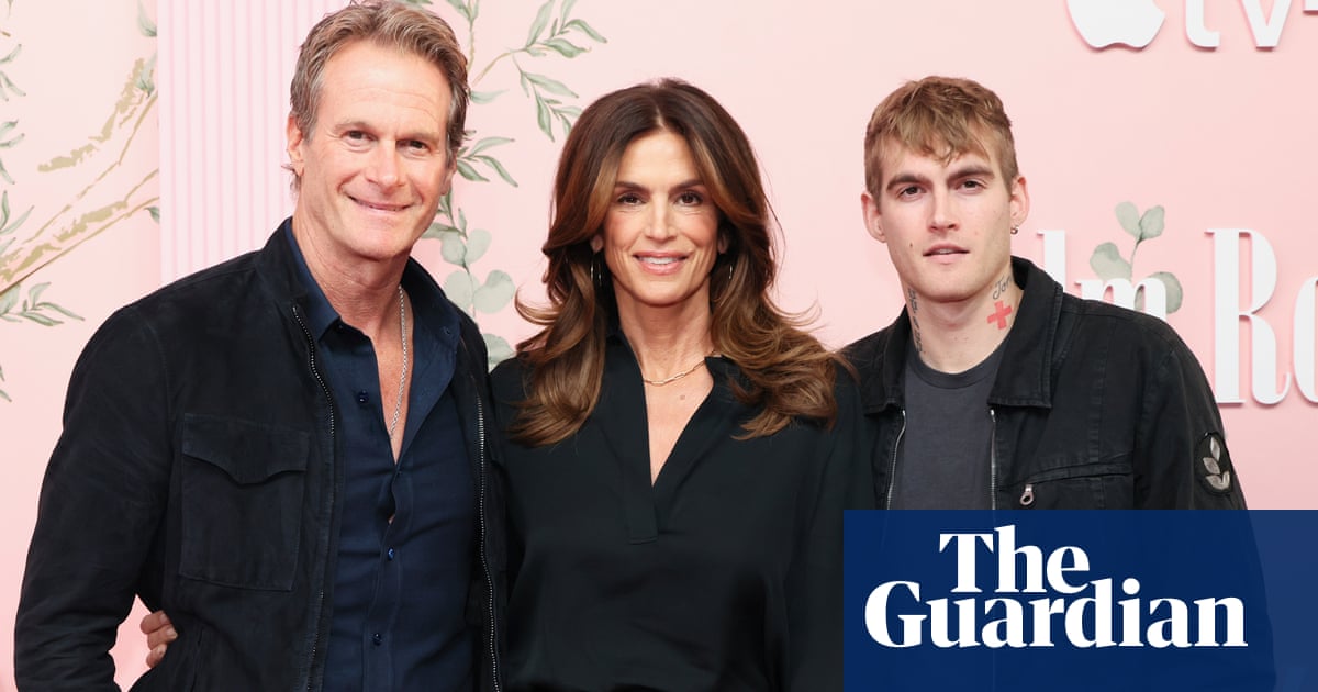 ‘We are beyond heartbroken’: Cindy Crawford, Rande and Kaia Gerber share tributes to Presley