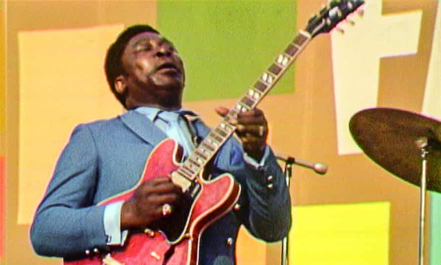 BB King performs at the festival.