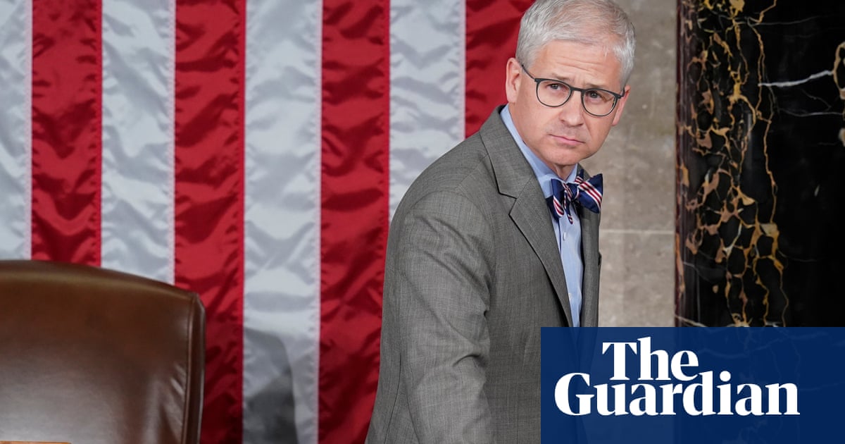 Представителят на Северна Каролина Патрик Хенри настоява за увеличение от