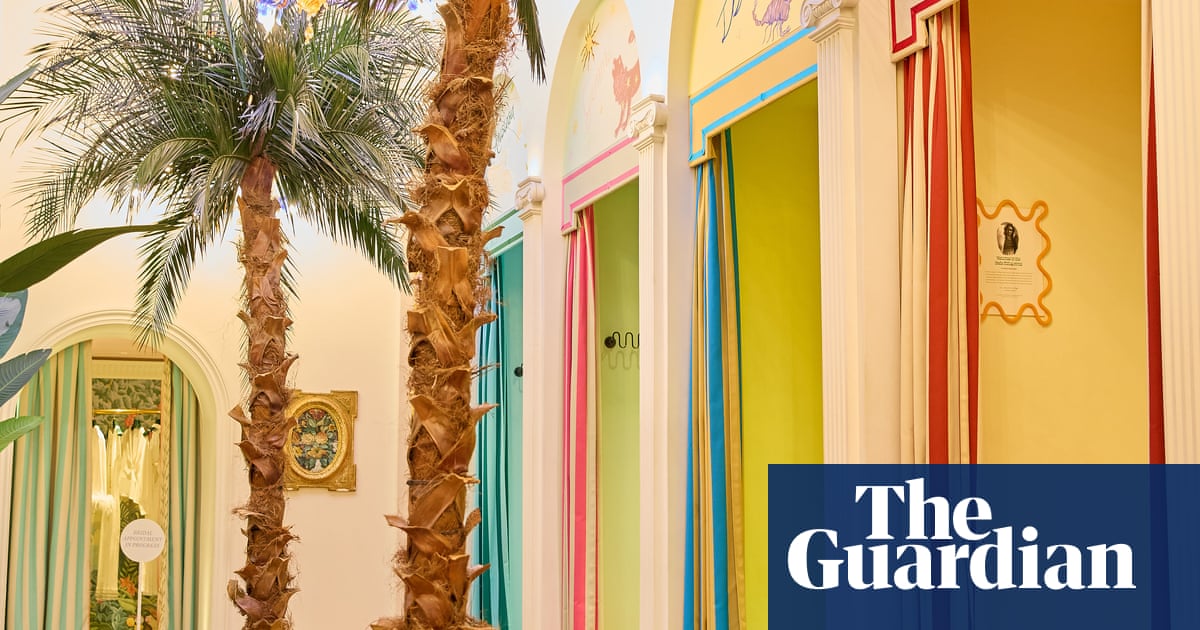 ‘How am I supposed to know if it’s cute on me?’ The strange death of the changing room