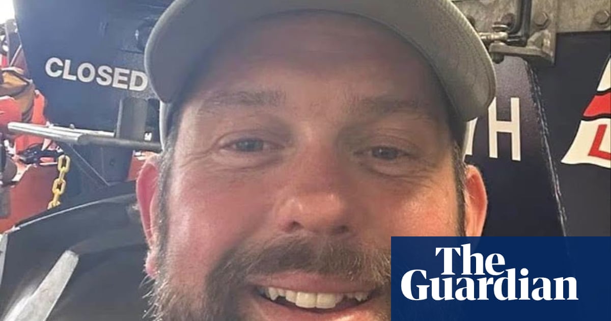 Triple killer who dismembered bodies of two friends given whole-life jail sentence