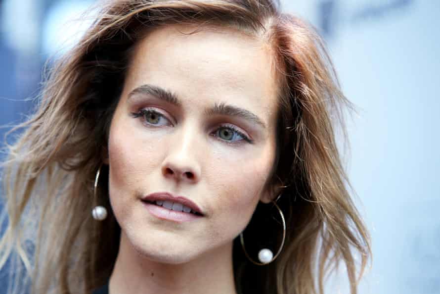 Isabel Lucas attends the Australian Fashion Laureate 2019 at Cafe Sydney.